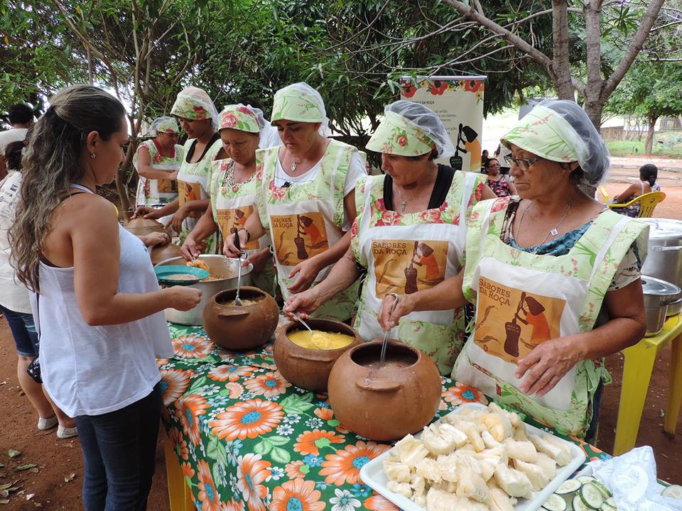 Grupo de producao itinerante - Sabores da Roca.jpg